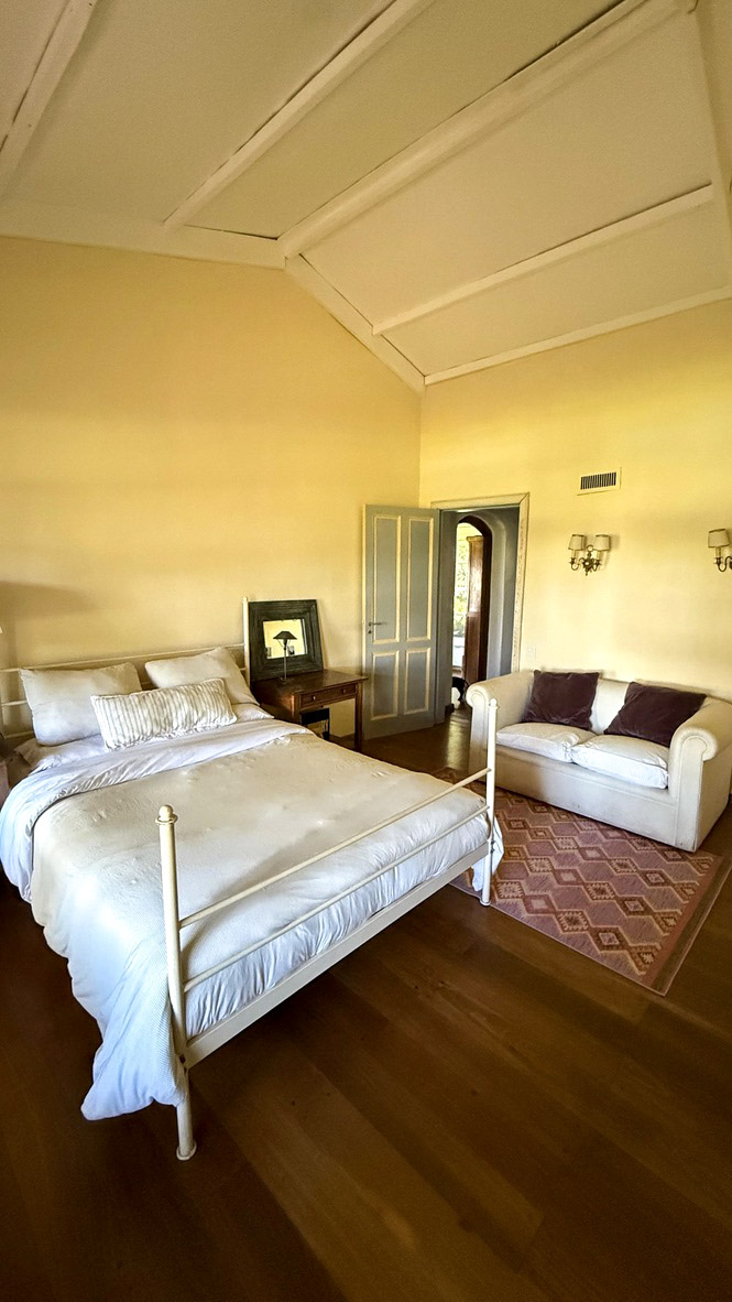 Dormitorio amarillo